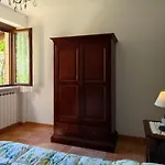 Pascucci Alloggio per agriturismo *