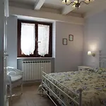 Pascucci Alloggio per agriturismo *