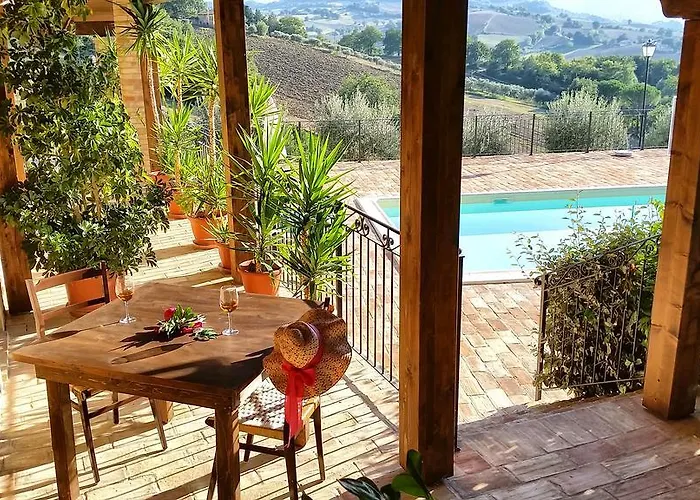 Alloggio per agriturismo Pascucci *